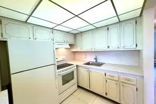 116 Windsor F, West Palm Beach, FL 33417 - Photo 12