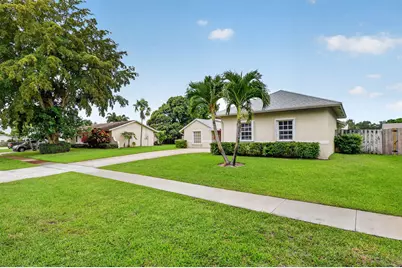 1163 Essex Drive, Wellington, FL 33414 - Photo 2