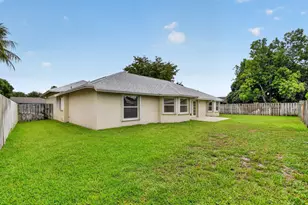 1163 Essex Dr, Wellington, FL 33414 - Photo 40