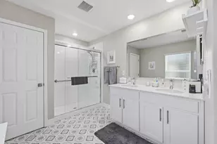 5655 NW Pine Trail Cir, Port Saint Lucie, FL 34983 - Photo 18