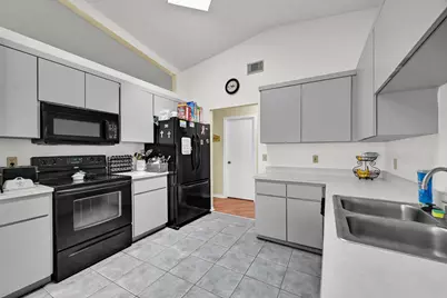 2265 SE Carnation Avenue, Port Saint Lucie, FL 34952 - Photo 6