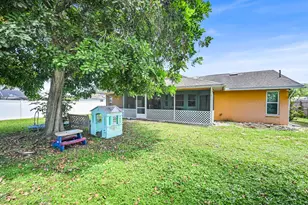 2265 SE Carnation Ave, Port Saint Lucie, FL 34952 - Photo 22