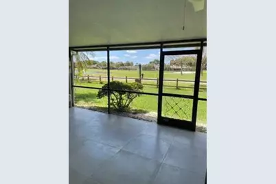 1660 W Golfview Drive, Pembroke Pines, FL 33026 - Photo 2