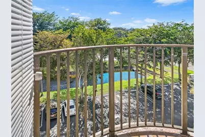 2701 Riverside Drive #Apt 516, Coral Springs, FL 33065 - Photo 4