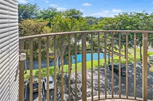 2701 Riverside Dr, Coral Springs, FL 33065 - Photo 4