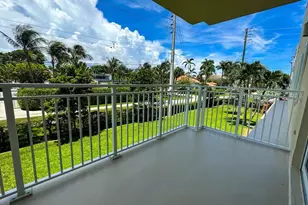 950 De Soto Rd, Boca Raton, FL 33432 - Photo 28