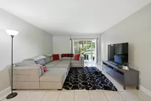 23380 Carolwood Ln, Boca Raton, FL 33428 - Photo 8
