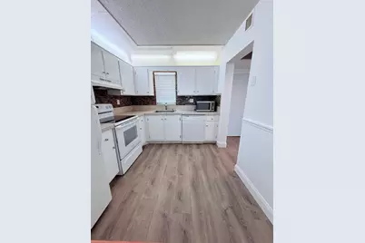9235 SW 8th Street #507, Boca Raton, FL 33428 - Photo 4