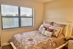 9235 SW 8th St, Boca Raton, FL 33428 - Photo 10