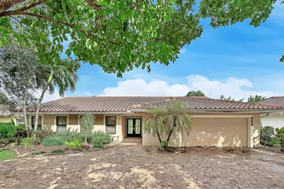 303 NW 105th Terrace, Coral Springs, FL 33071 - Photo 2