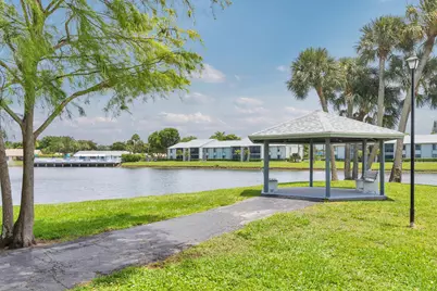 1008 Green Pine Boulevard #H3, West Palm Beach, FL 33409 - Photo 18