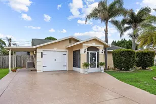 1849 SW Burlington St, Port Saint Lucie, FL 34984 - Photo 4