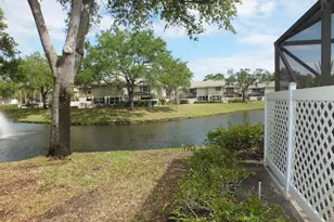 36 Danbury Ct, Royal Palm Beach, FL 33411 - Photo 4