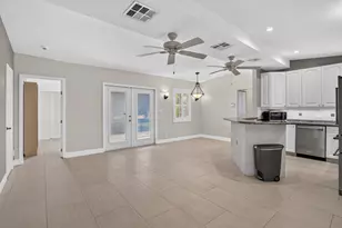 1101 E Country Club Cir, Plantation, FL 33317 - Photo 16