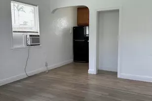 17 Detroit St, Lake Worth, FL 33461 - Photo 2