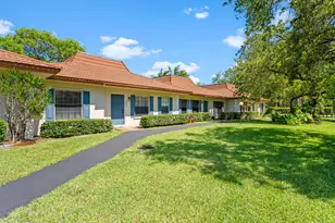 2361 SW 70th Ave, Davie, FL 33317 - Photo 20