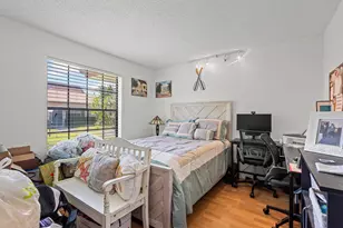 2361 SW 70th Ave, Davie, FL 33317 - Photo 14