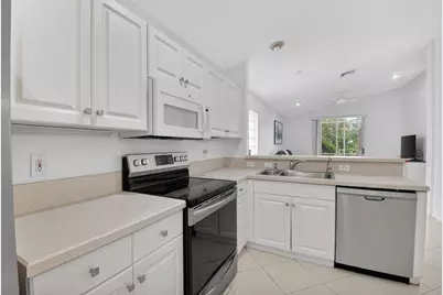 5304 Wycombe Avenue, Boynton Beach, FL 33437 - Photo 10