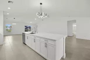 5315 NW Nail Ct, Port Saint Lucie, FL 34986 - Photo 14