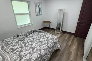 325 NW 135th St, North Miami, FL 33168 - Photo 2