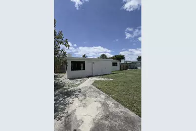 235 SW 21st Way, Fort Lauderdale, FL 33312 - Photo 2