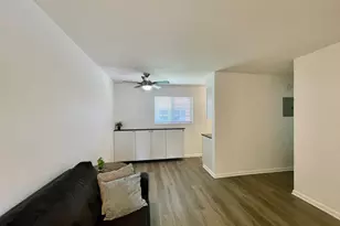 1704 NE 9th St, Fort Lauderdale, FL 33304 - Photo 1