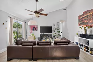 9622 Boca Gardens Pkwy, Boca Raton, FL 33496 - Photo 16