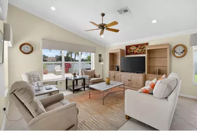 13461 Barcelona Lake Circle, Delray Beach, FL 33446 - Photo 40