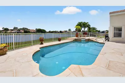 13461 Barcelona Lake Circle, Delray Beach, FL 33446 - Photo 4