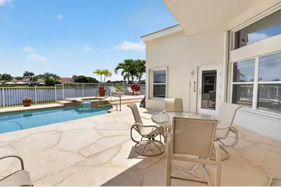 13461 Barcelona Lake Circle, Delray Beach, FL 33446 - Photo 12