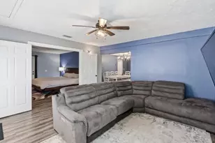 140 Bilbao St, Royal Palm Beach, FL 33411 - Photo 16