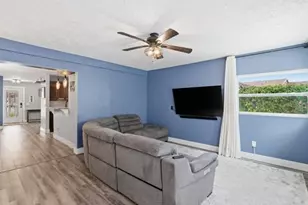140 Bilbao St, Royal Palm Beach, FL 33411 - Photo 18