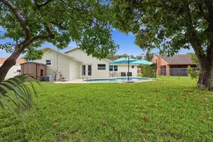 140 Bilbao St, Royal Palm Beach, FL 33411 - Photo 38