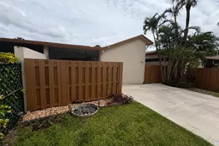 2400 SW 19th Ave, Boynton Beach, FL 33426 - Photo 1