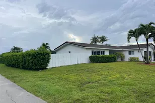 2910 NE 40th Ct, Lighthouse Point, FL 33064 - Photo 2