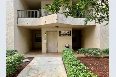10501 W Broward Boulevard #405, Plantation, FL 33324 - Photo 2