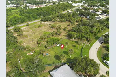 1130 SW 3rd Ct Court SW, Vero Beach, FL 32962 - Photo 10