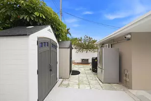 1730 NW 39th St, Oakland Park, FL 33309 - Photo 44