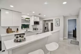 3220 SE 11th St, Pompano Beach, FL 33062 - Photo 8