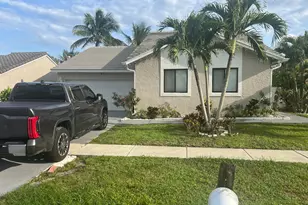5765 Strawberry Lakes Cir, Lake Worth, FL 33463 - Photo 4