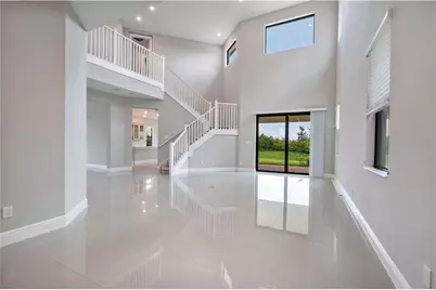 12135 E Baypoint Circle, Parkland, FL 33076 - Photo 8