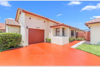 400 SW 113th Terrace, Pembroke Pines, FL 33025 - Photo 2