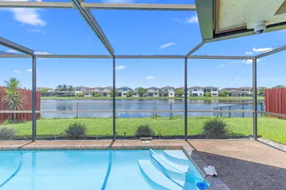 400 SW 113th Terrace, Pembroke Pines, FL 33025 - Photo 4