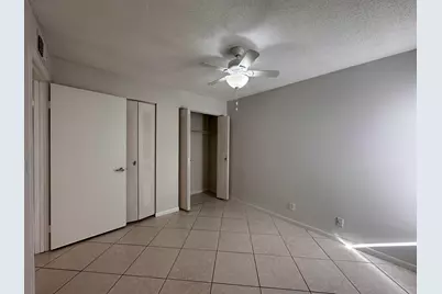 815 W Boynton Beach Boulevard #16-104, Boynton Beach, FL 33426 - Photo 12