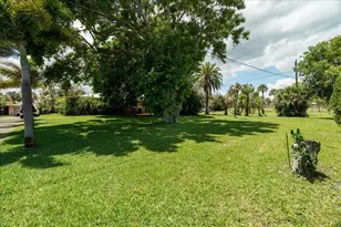 105 Sheridan Ln, Jensen Beach, FL 34957 - Photo 44