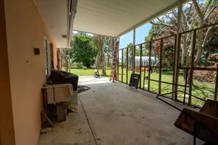 105 Sheridan Ln, Jensen Beach, FL 34957 - Photo 34