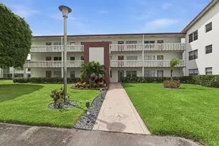 32 Fanshaw A, Boca Raton, FL 33434 - Photo 1