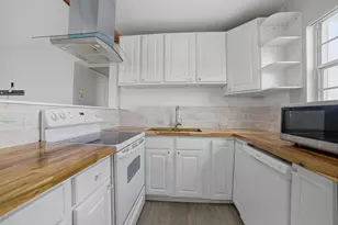 32 Fanshaw A, Boca Raton, FL 33434 - Photo 12