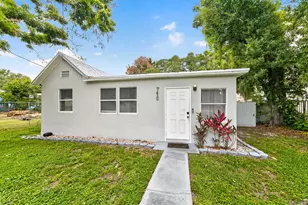 716 Citrus Ave, Fort Pierce, FL 34950 - Photo 2