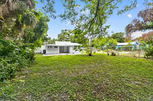 716 Citrus Ave, Fort Pierce, FL 34950 - Photo 18